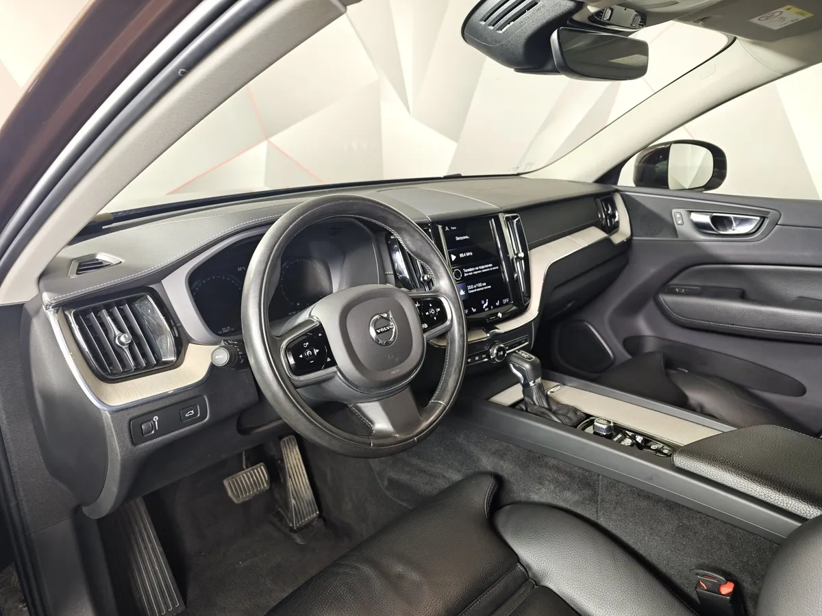 Volvo XC60 2.0 T5 AT AWD (249 л.с.) Inscription Коричневый в АВИЛОН. Слайд №19