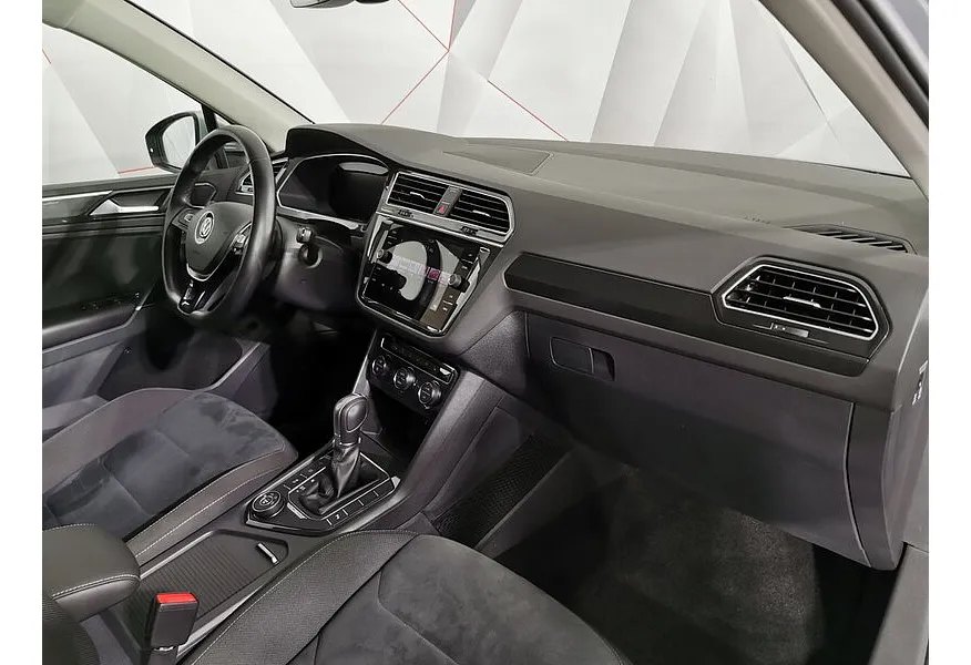 LIVE. Слайд №9