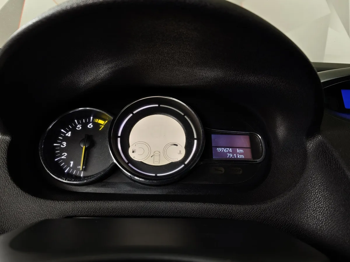 Renault Megane 2.0 CVT (138 л.с.) Белый в АВИЛОН. Слайд №16