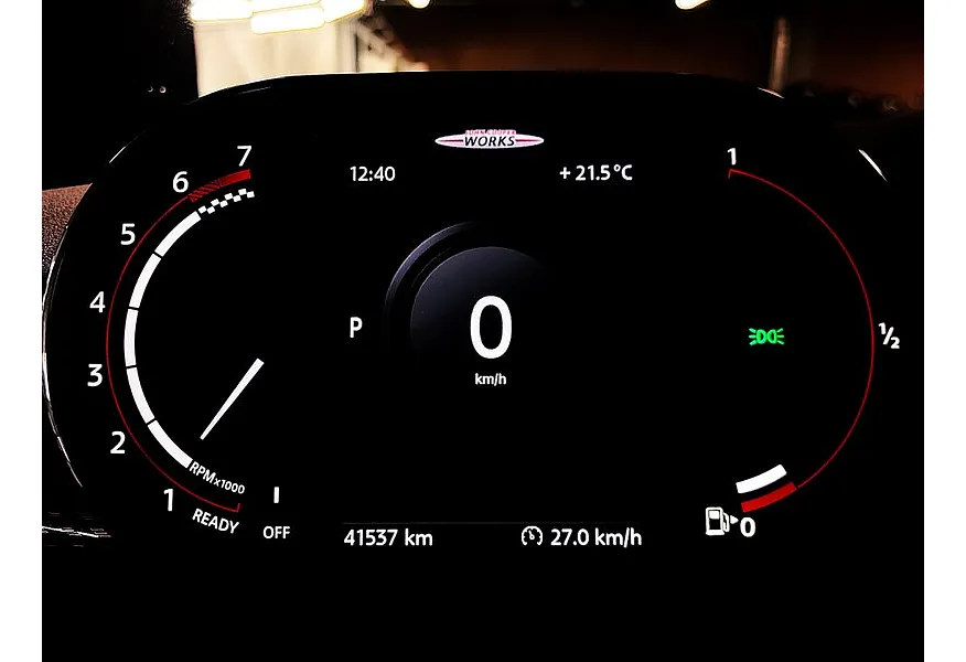 MINI 3 двери JCW 2.0 AT (231 л.с.) Черный в АВИЛОН. Слайд №13