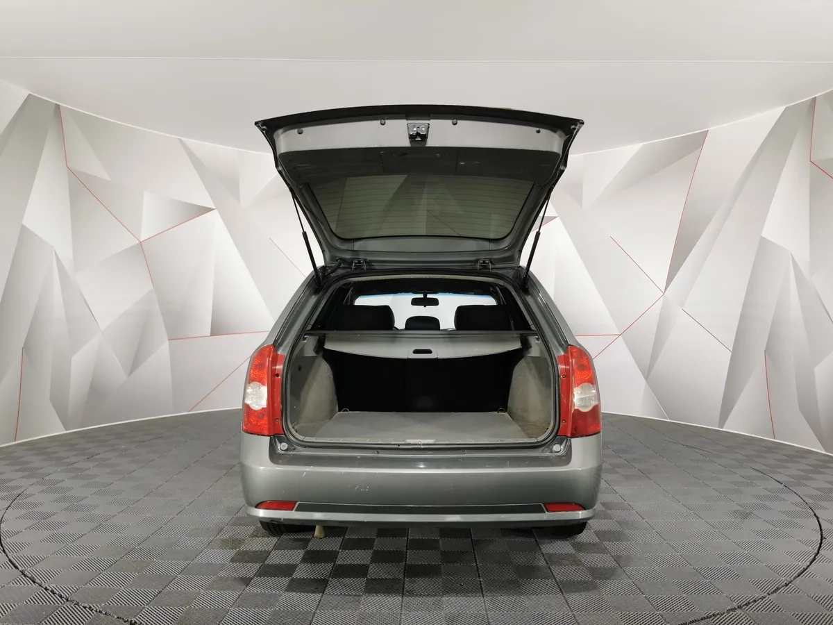 Chevrolet Lacetti 1.6 MT (109 л.с.) Серый в АВИЛОН. Слайд №10