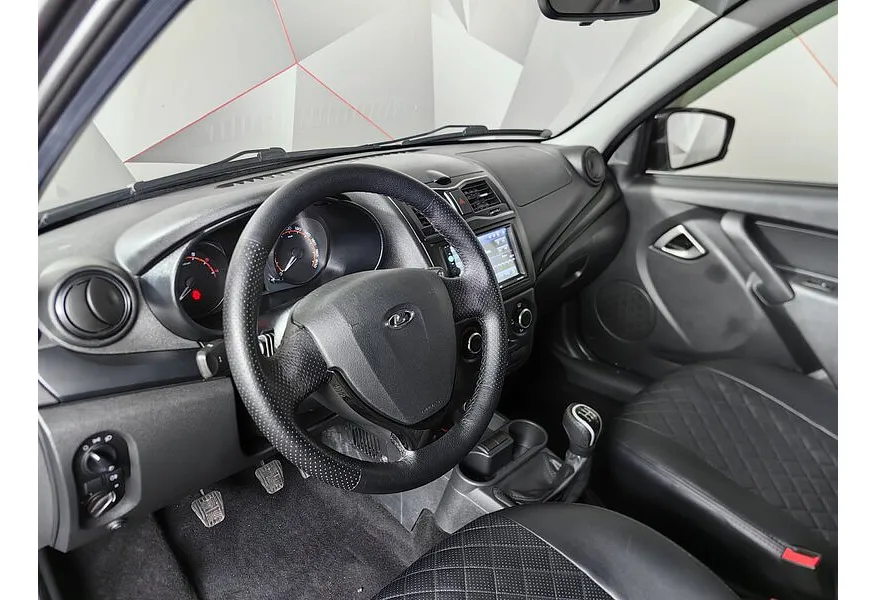 ВАЗ (Lada) Granta 1.6 MT (90 л.с.) Comfort Черный в АВИЛОН. Слайд №18