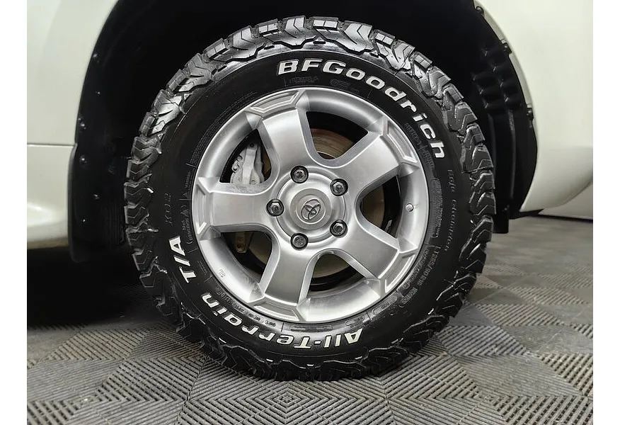 АВИЛОН - Toyota Land Cruiser 4.6 AT 4WD (5 мест) (309 л.с.) Белый - slide 19