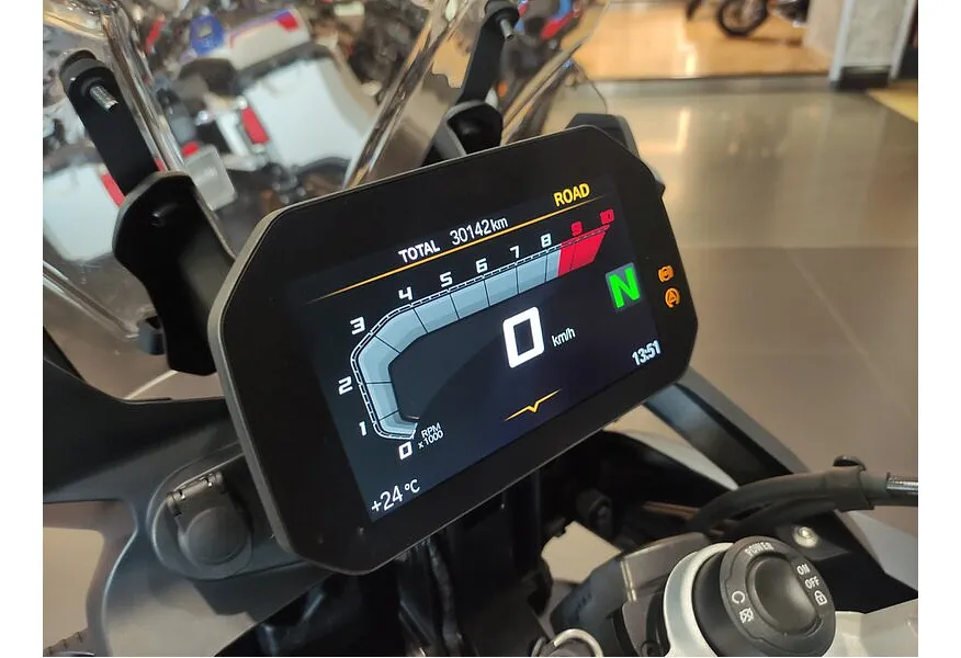 АВИЛОН - BMW Motorrad F 750 GS F 750 GS 853 см³ (77) 853 Серый - slide 6