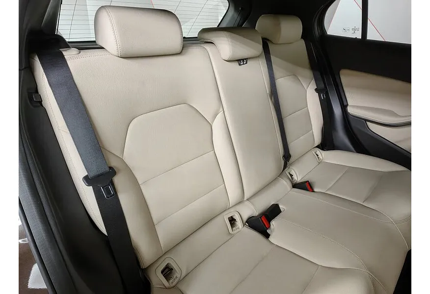 АВИЛОН - Mercedes-Benz GLA 200 7G-DCT (150 л.с.) Особая серия Коричневый - slide 9