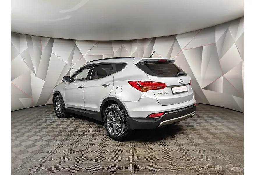 Hyundai Santa Fe 2.4 AT 4WD (175 л.с.) Dynamic Серебристый в АВИЛОН. Слайд №4