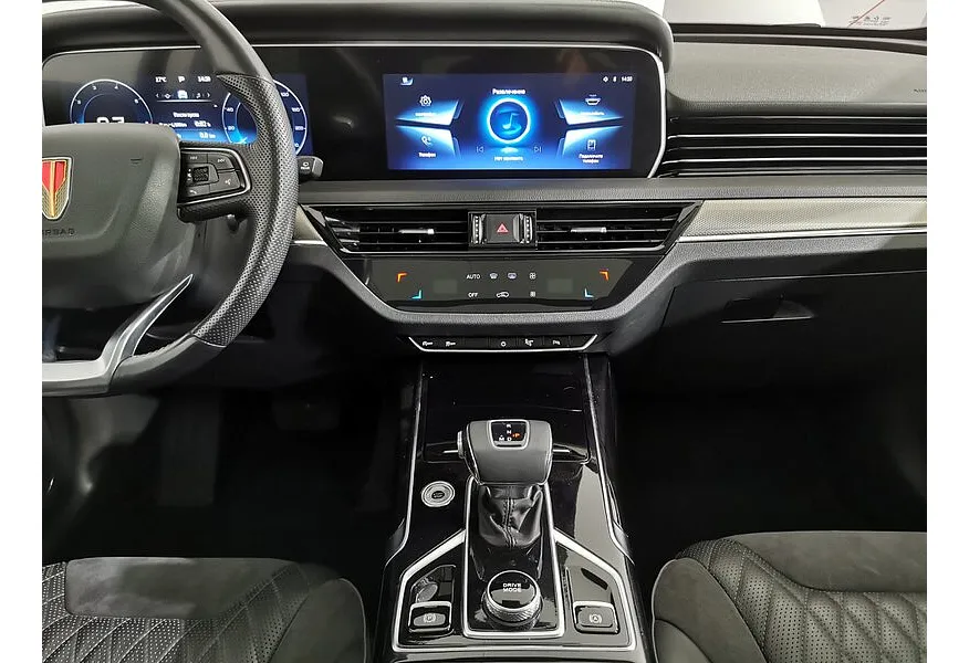 Hongqi HS5 2.0 AT 4WD (224 л.с.) Deluxe Желтый в АВИЛОН. Слайд №15