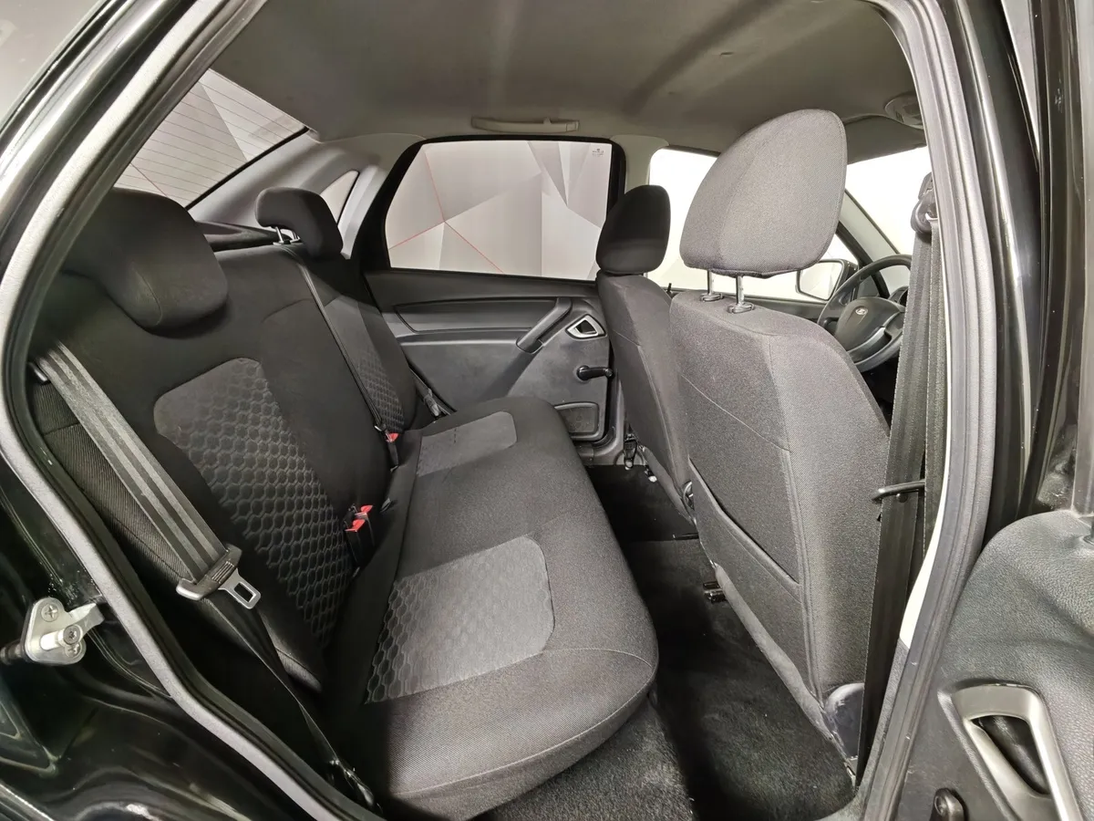 ВАЗ (Lada) Granta 1.6 MT 8кл (87 л.с.) Черный в АВИЛОН. Слайд №16