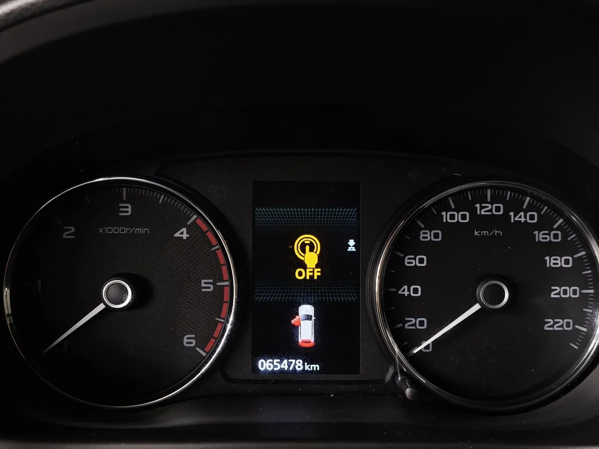 Mitsubishi Pajero Sport 2.4 DI-D AT AWD (181 л.с.) Ultimate Синий в АВИЛОН. Слайд №15