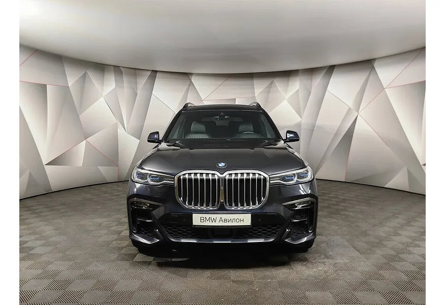 LIVE. Слайд №4