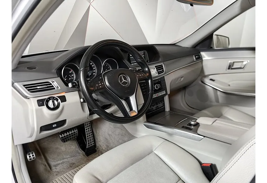 Mercedes-Benz E-Класс E 200 T BlueEfficiency 7G-Tronic Plus (184 л.с.) Белый в АВИЛОН. Слайд №19