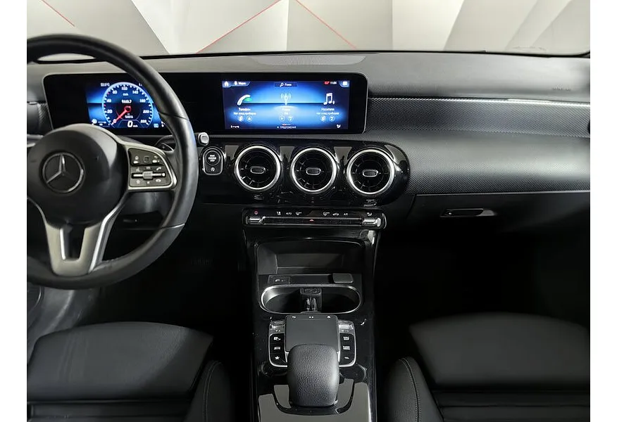 Mercedes-Benz A-Класс A 200 7G-DCT (150 л.с.) Progressive Серебристый в АВИЛОН. Слайд №15