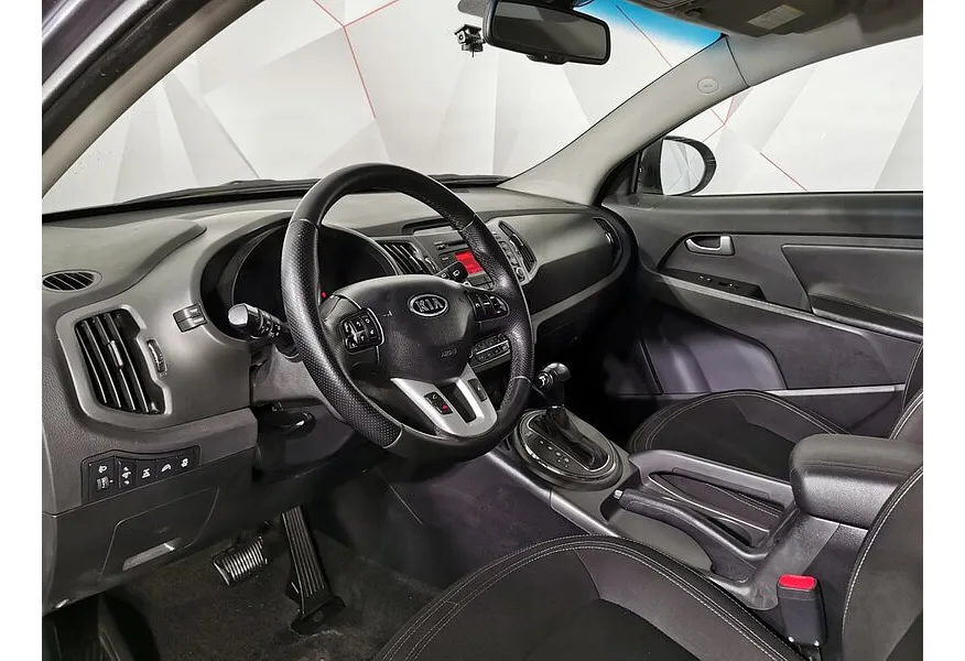 Kia Sportage 2.0 AT 4WD (150 л.с.) Luxe Серый в АВИЛОН. Слайд №19