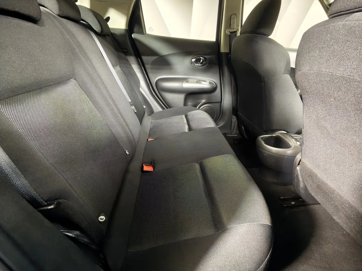 Nissan Juke 1.6 CVT (117 л.с.) Серый в АВИЛОН. Слайд №16