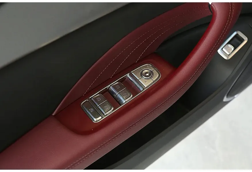 Hongqi H5 2.0 AT (218 л.с.) Black Edition Черный в АВИЛОН. Слайд №15