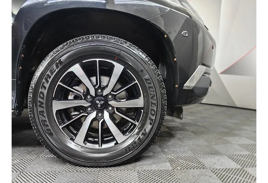 АВИЛОН - Mitsubishi Pajero Sport 2.4 DI-D AT AWD (181 л.с.) Intense Черный - slide 17