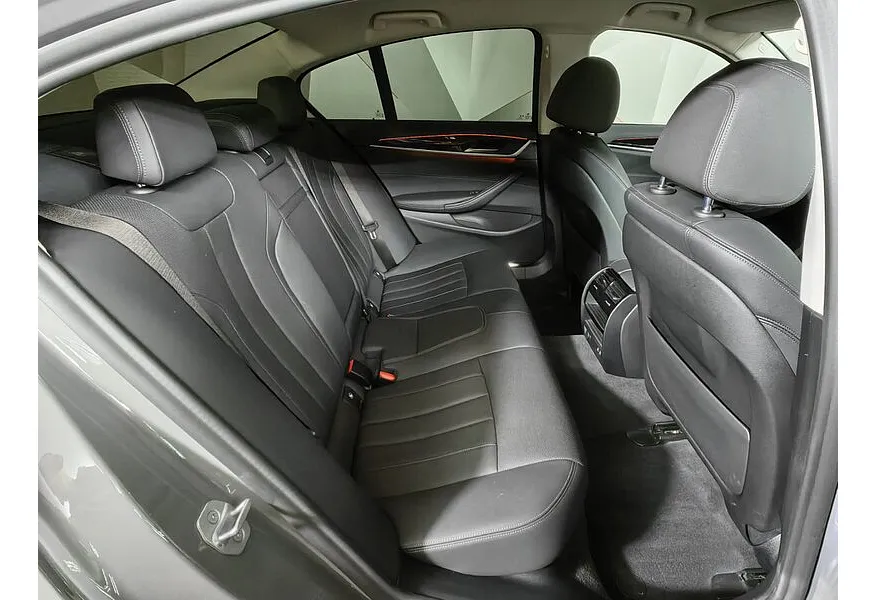 BMW 5 серия 520i Steptronic (184 л.с.) Business Серый в АВИЛОН. Слайд №14