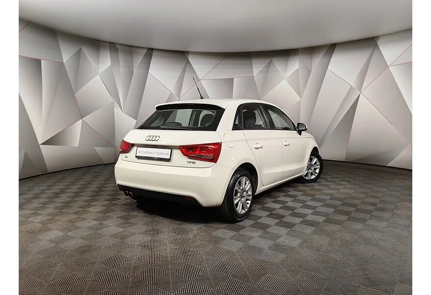Audi A1 1.4 TFSI S-tronic (122 л.с.) Белый в АВИЛОН. Слайд №2