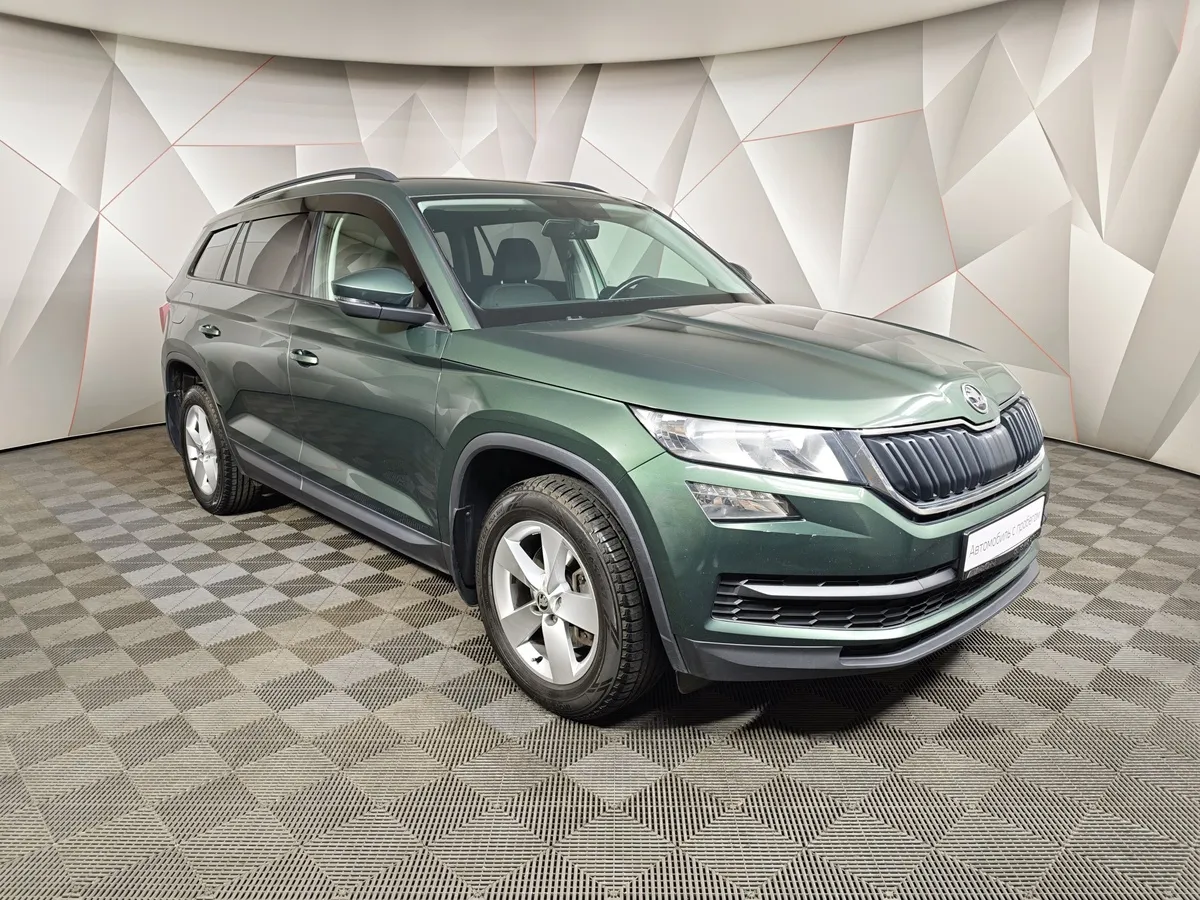 Skoda Kodiaq 1.4 TSI DSG 4X4 (150 л.с.) Зеленый в АВИЛОН. Слайд №3