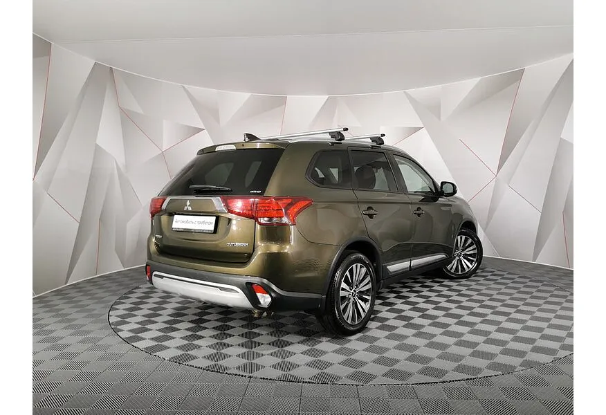 Mitsubishi Outlander 2.0 CVT 4WD (146 л.с.) Instyle E29 Коричневый в АВИЛОН. Слайд №7