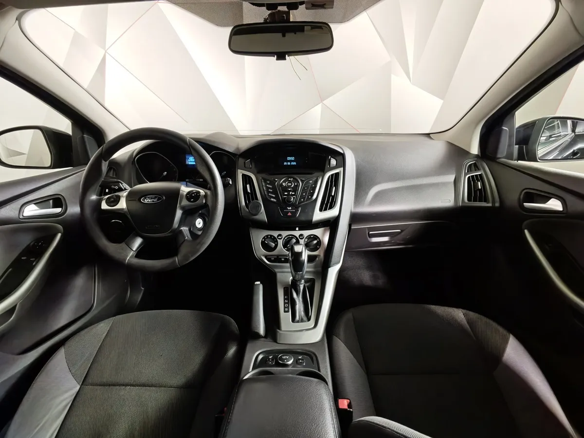 Ford Focus 1.6 PowerShift (105 л.с.) Trend Черный в АВИЛОН. Слайд №12