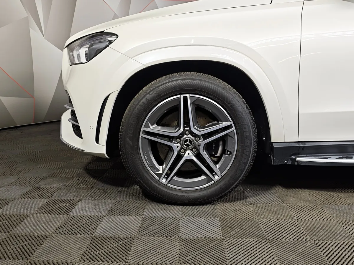 Mercedes-Benz GLE 300 d 4MATIC 9G-TRONIC (245 л.с.) Sport Белый в АВИЛОН. Слайд №9