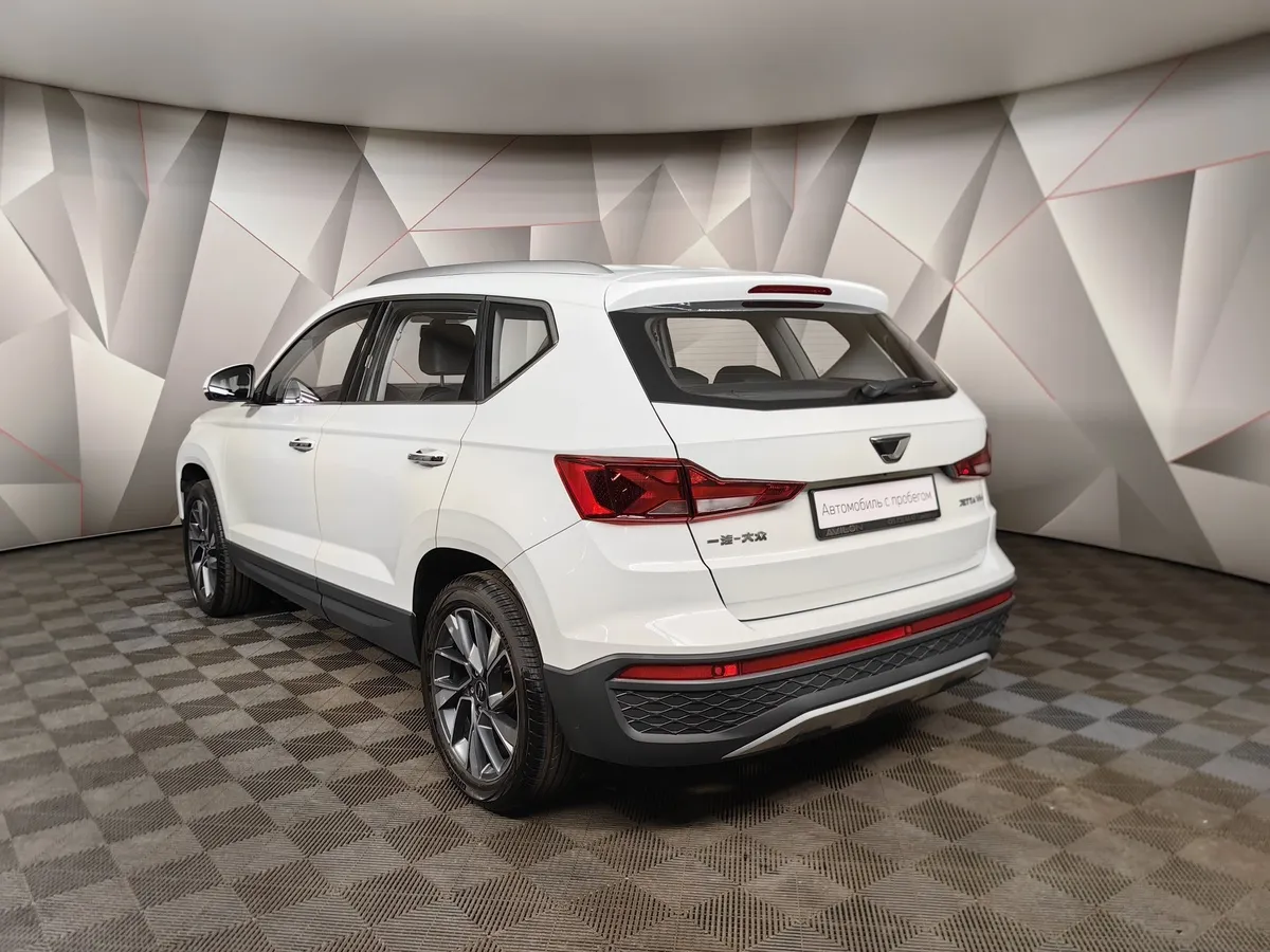 Jetta VS5 1.4 TSI AT (150 л.с.) Glory Белый в АВИЛОН. Слайд №4