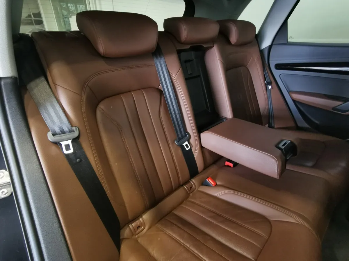 Audi Q5 2.0 TFSI S tronic quattro (249 л.с.) Sport Синий в АВИЛОН. Слайд №16