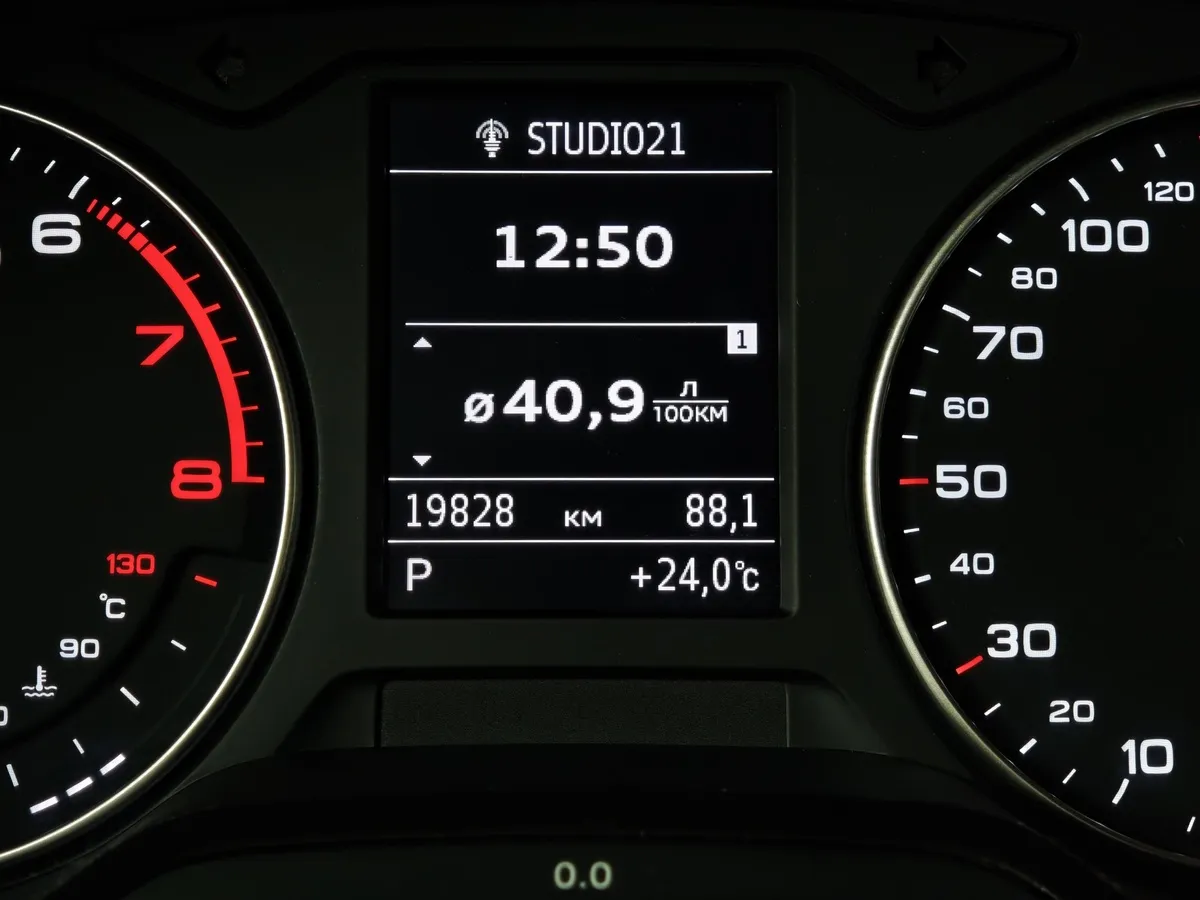 Audi A3 1.4 TFSI AT (150 л.с.) Красный в АВИЛОН. Слайд №18