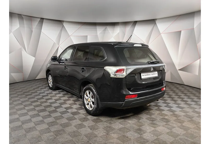 Mitsubishi Outlander 2.0 CVT (146 л.с.) Invite Черный в АВИЛОН. Слайд №4