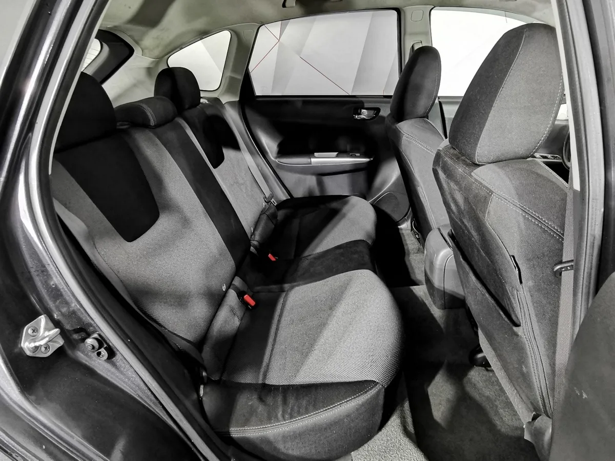 Subaru Impreza 2.0 AT AWD (150 л.с.) Серый в АВИЛОН. Слайд №15