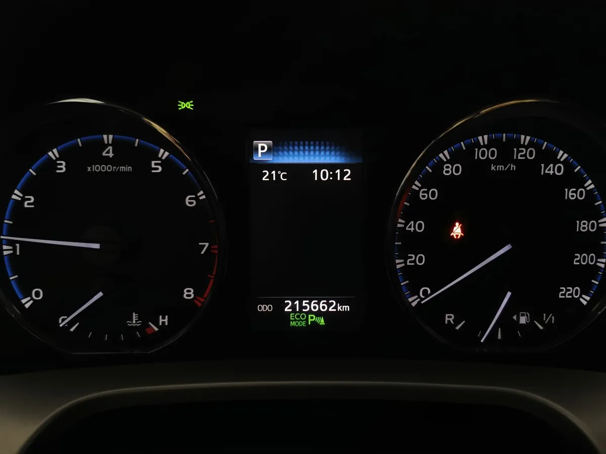Toyota RAV4 2.0 CVT AWD (146 л.с.) Классик Черный в АВИЛОН. Слайд №17