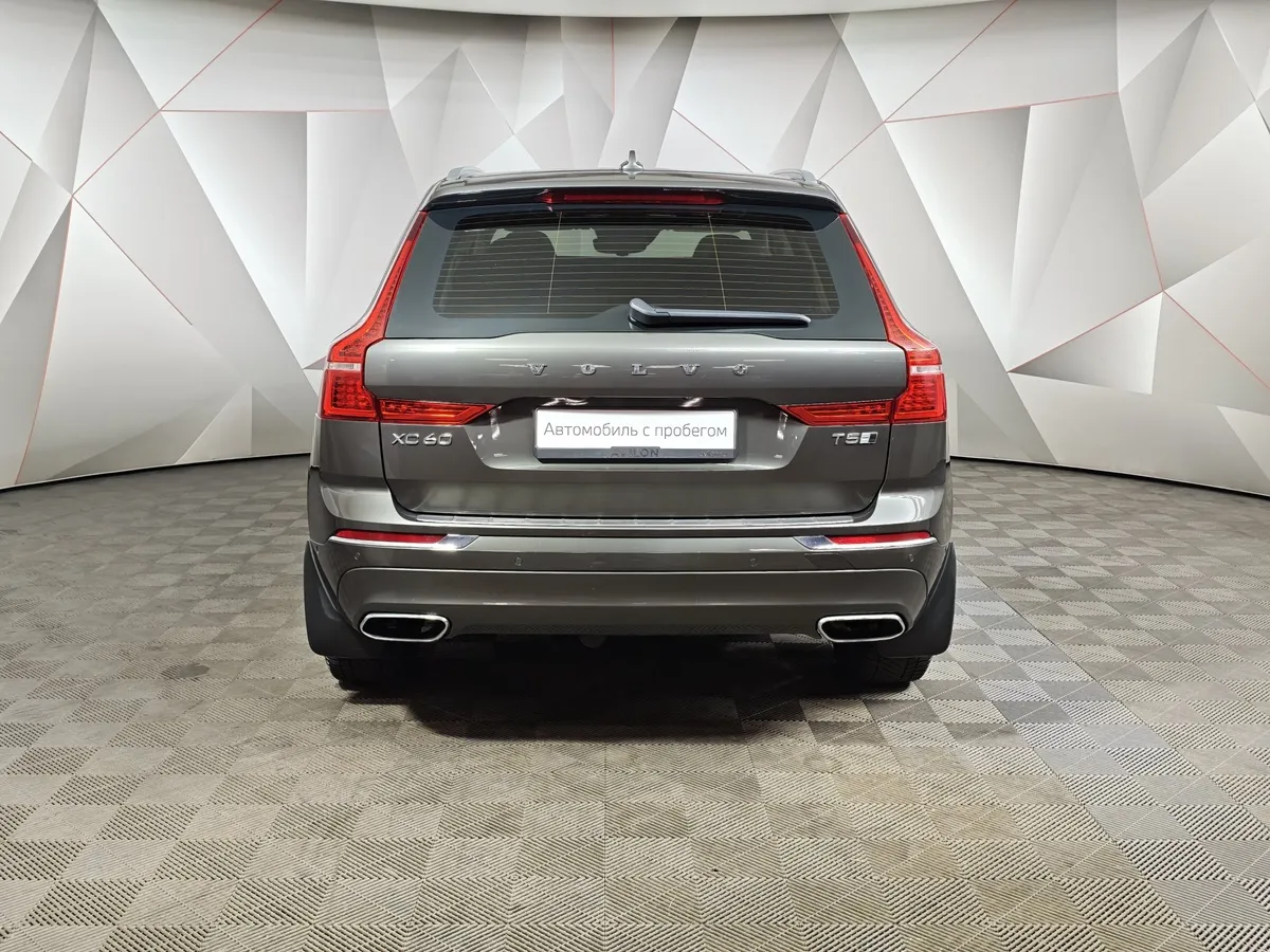 Volvo XC60 2.0 T5 AT AWD (249 л.с.) Inscription Зеленый в АВИЛОН. Слайд №8
