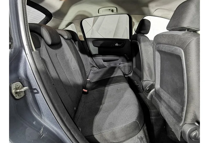 Citroen C4 1.6 MT (109 л.с.) Серый в АВИЛОН. Слайд №17