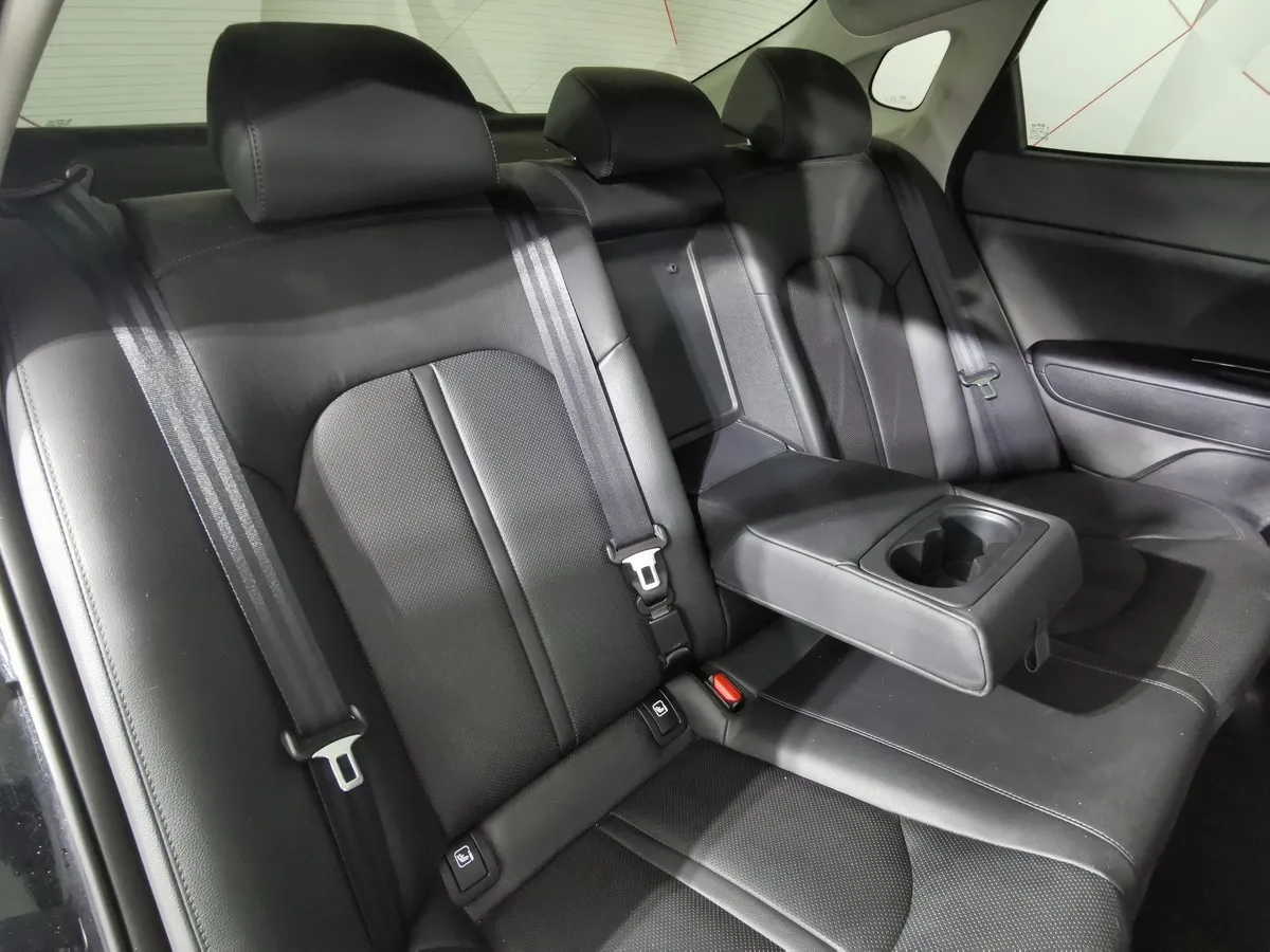 Kia Optima 2.0 AT (150 л.с.) Черный в АВИЛОН. Слайд №16
