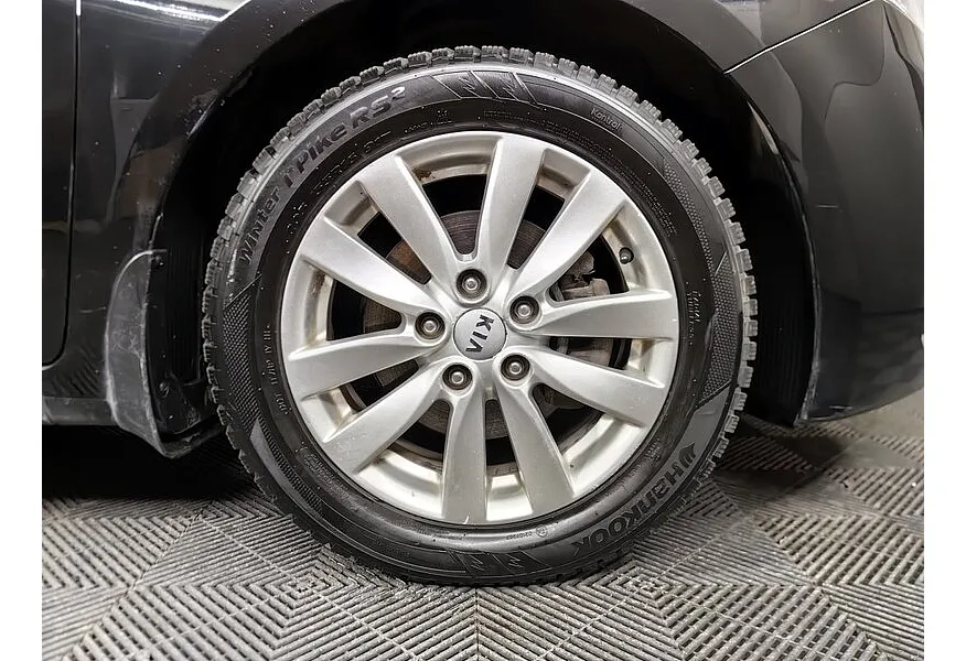 Kia Cerato 1.6 AT (130 л.с.) Черный в АВИЛОН. Слайд №9