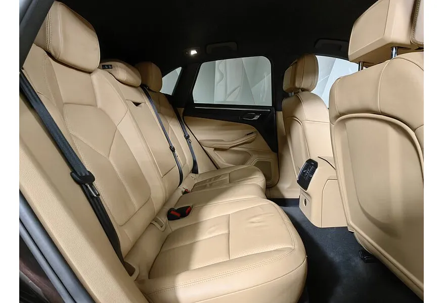 Porsche Macan 2.0 PDK AWD (252 л.с.) Коричневый в АВИЛОН. Слайд №16