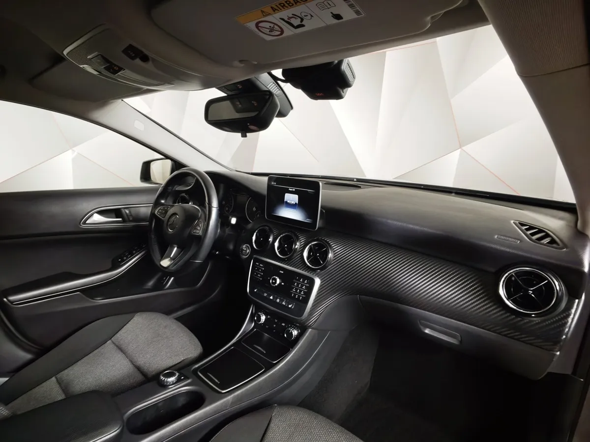 Mercedes-Benz GLA 200 7G-DCT (150 л.с.) Особая серия Серый в АВИЛОН. Слайд №11