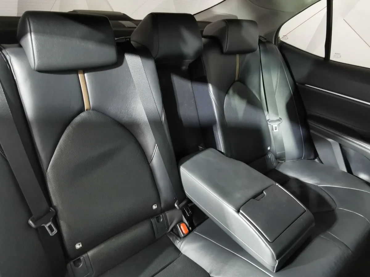 Toyota Camry 2.0 AT (150 л.с.) Синий в АВИЛОН. Слайд №16