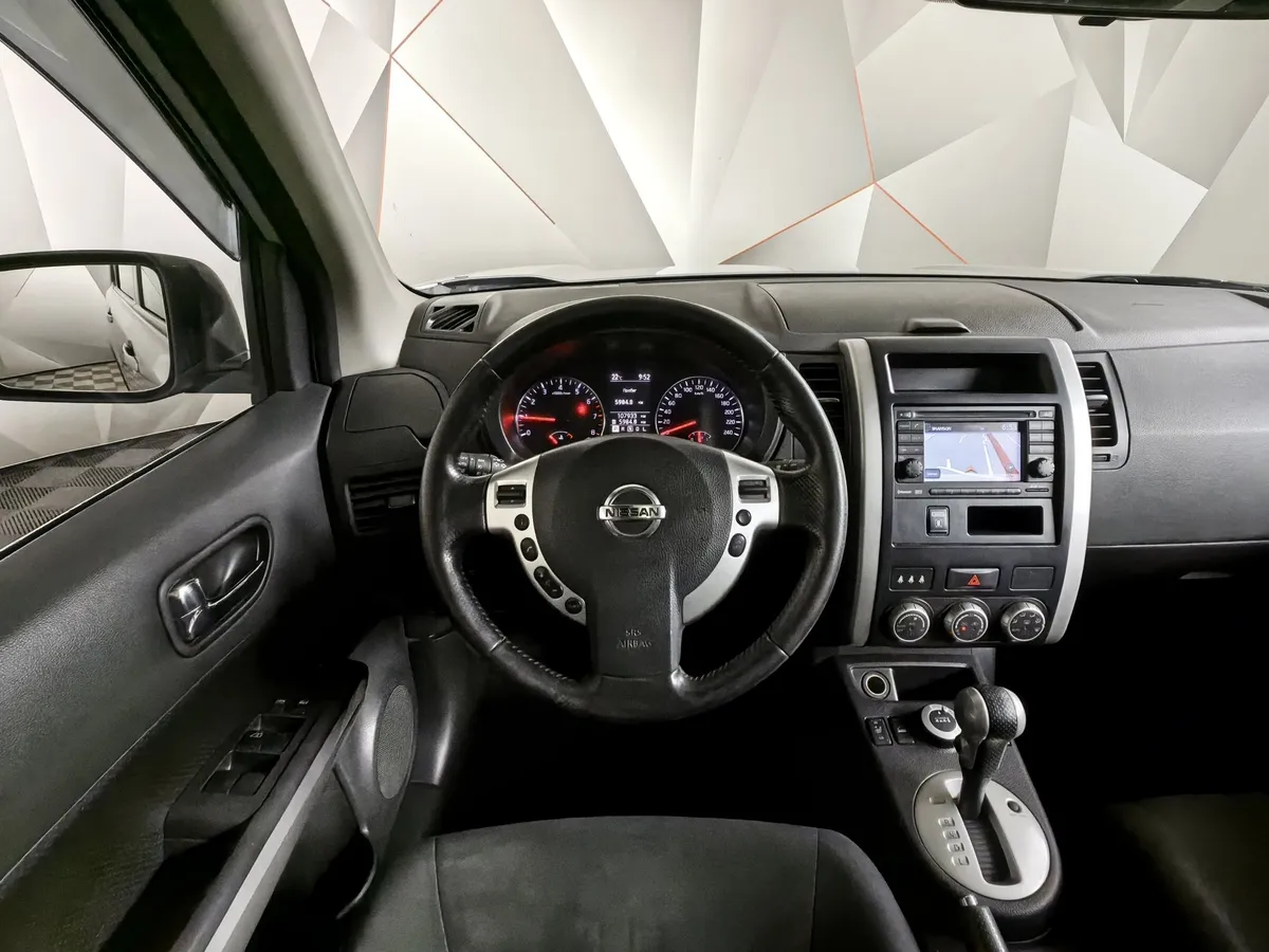 Nissan X-Trail 2.0 CVT AWD (141 л.с.) Серебристый в АВИЛОН. Слайд №20