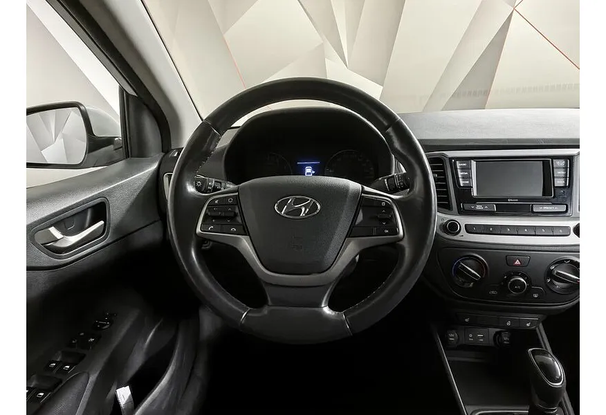 АВИЛОН - Hyundai Solaris 1.4 AT (100 л.с.) Comfort Белый - slide 9