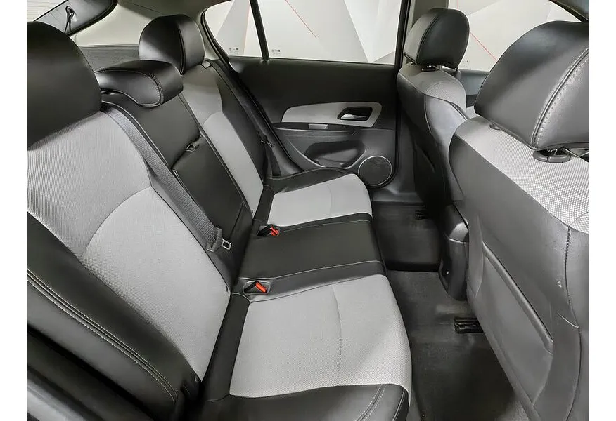 Chevrolet Cruze 1.4 Turbo AT (140 л.с.) Коричневый в АВИЛОН. Слайд №14