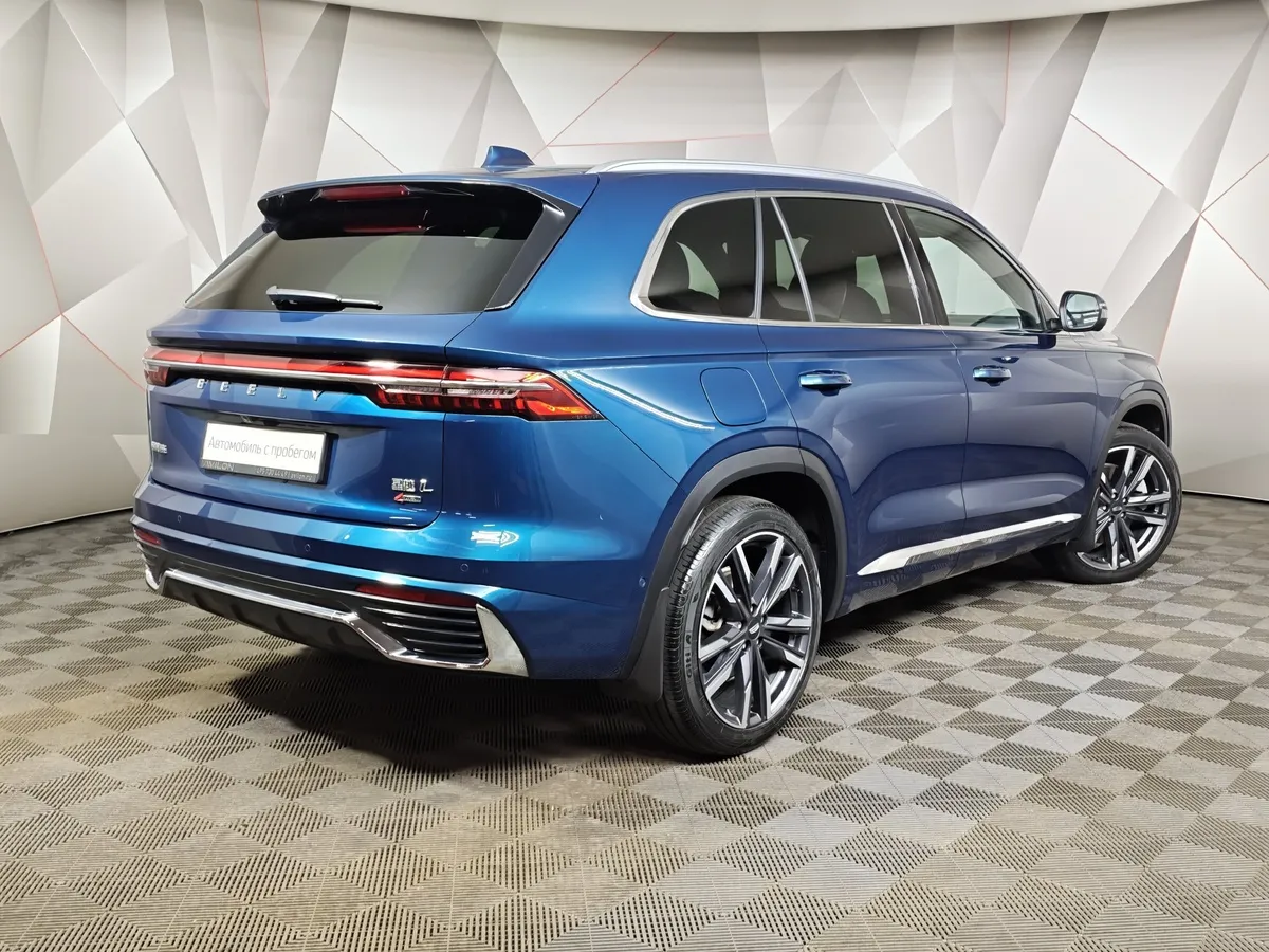 Geely Monjaro 2.0T 8AT 4WD (238 л.с.) Флагман Синий в АВИЛОН. Слайд №2