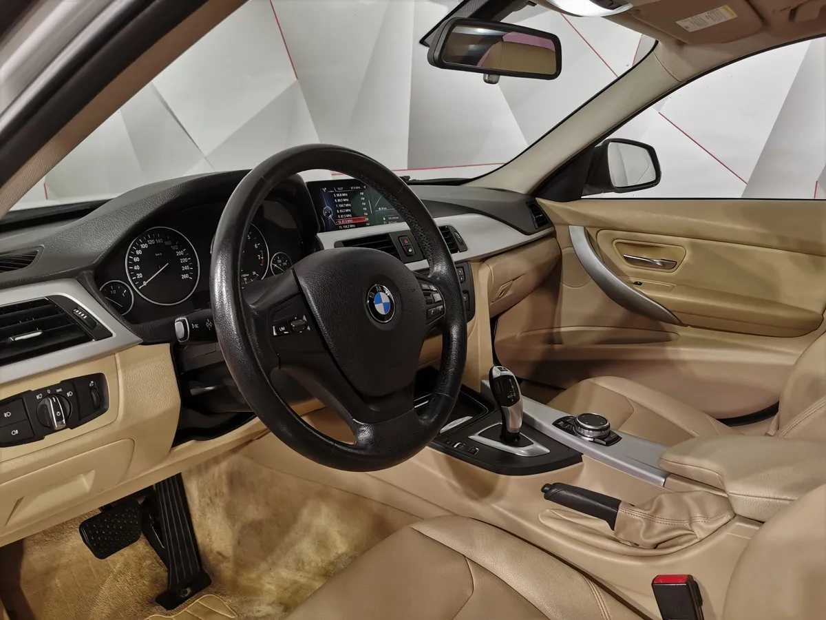 BMW 3 серия 320i AT (184 л.с.) Белый в АВИЛОН. Слайд №12