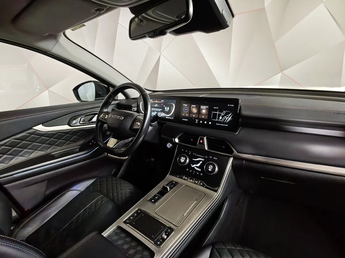 EXEED TXL 1.6 TGDI DCT7 AWD (186 л.с.) Фиолетовый в АВИЛОН. Слайд №13