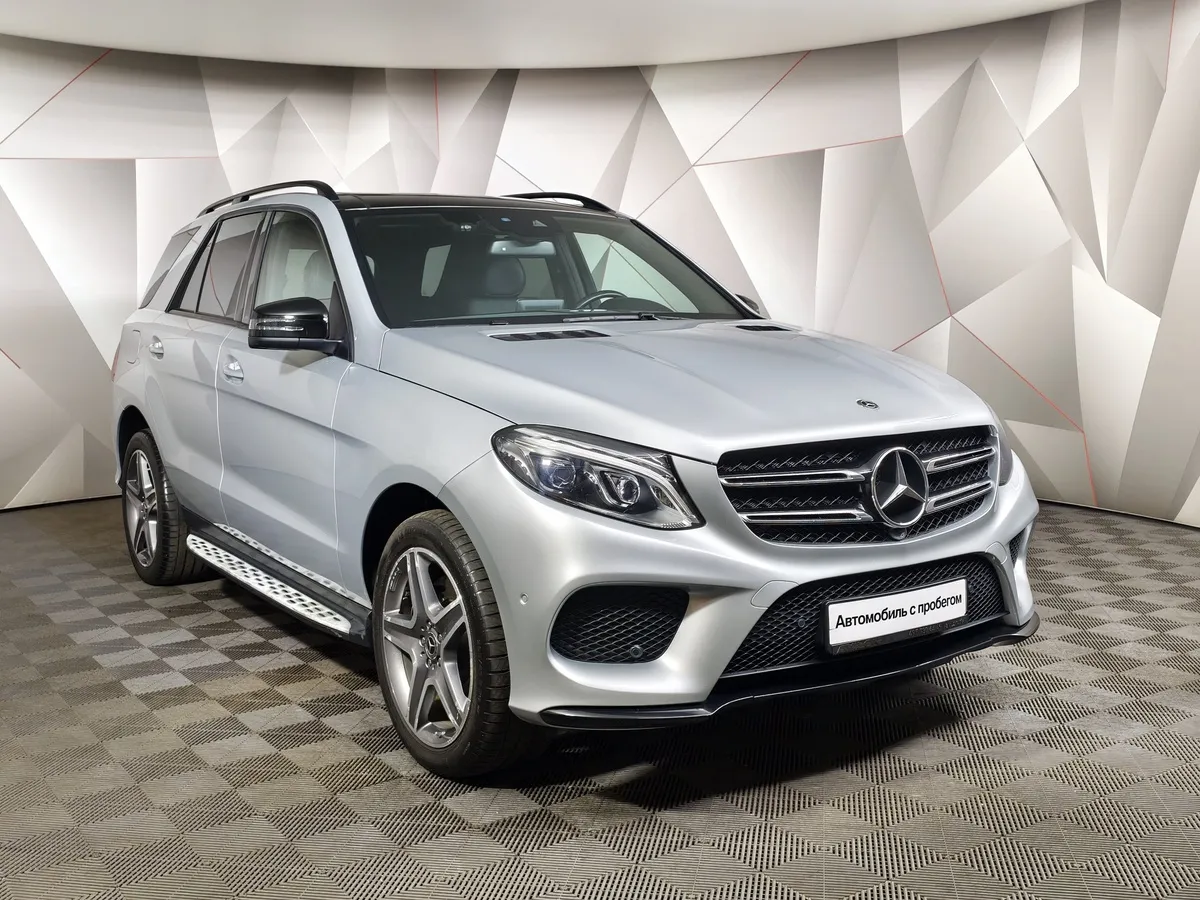 Mercedes-Benz GLE 400 4MATIC 9G-TRONIC (333 л.с.) Grand Edition Серебристый в АВИЛОН. Слайд №3