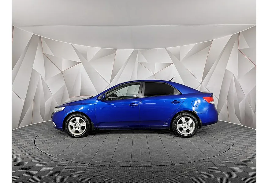 Kia Cerato 1.6 MT (126 л.с.) Comfort Голубой в АВИЛОН. Слайд №5