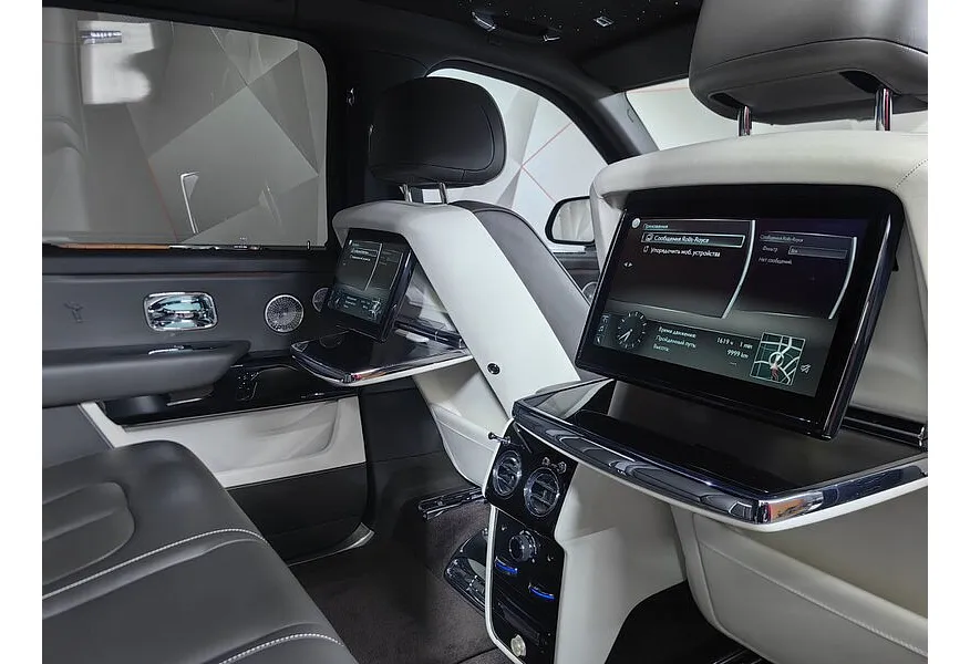 Rolls-Royce Cullinan 6.75 AT AWD (571 л.с.) Individual Черный в АВИЛОН. Слайд №26