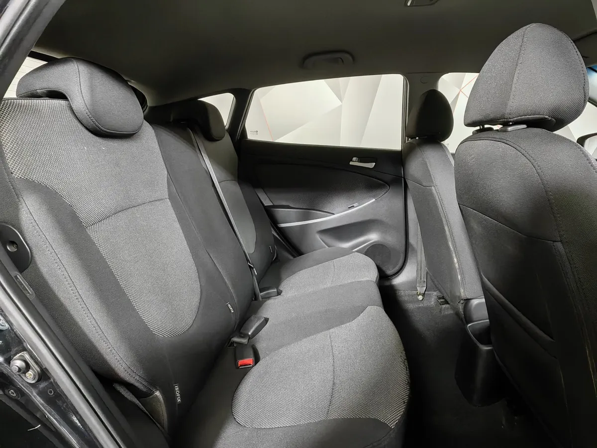 Hyundai Solaris 1.4 MT (107 л.с.) Active Черный в АВИЛОН. Слайд №16