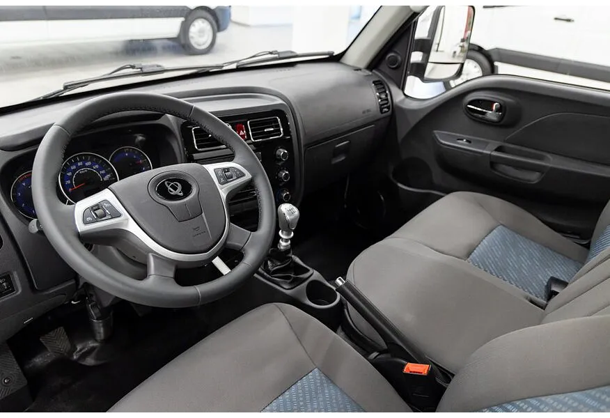 Sollers Argo 2.0d MT RWD SWB (130 л.с.) 2.5T Белый в АВИЛОН. Слайд №3
